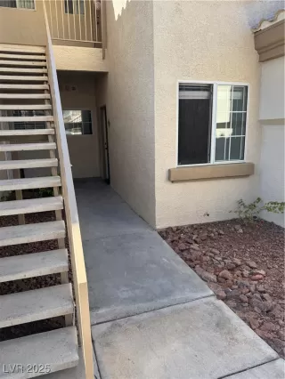 Photo #2: 2676033 Listing 