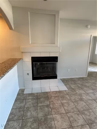 Photo #5: 2676033 Listing 