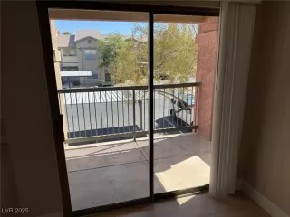 Photo #6: 2676042 Listing 