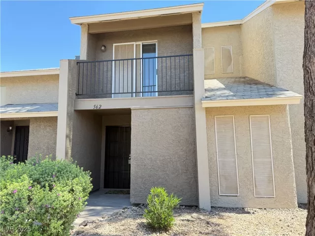 MLS: 2676061 Condo For Sale