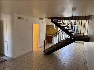 Photo #2: 2676061 Listing 