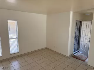 Photo #3: 2676061 Listing 