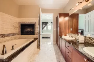 Photo #3: 2676076 Listing