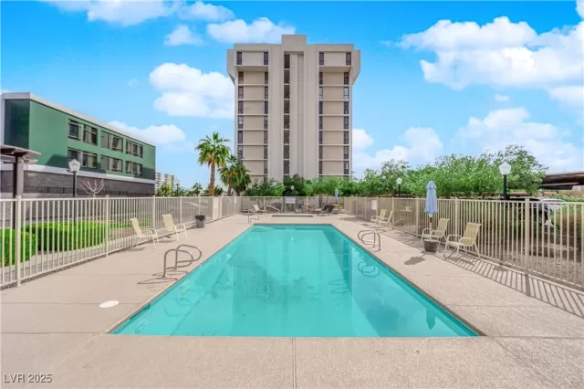 MLS: 2676095 Condo For Sale