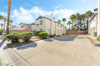 Photo #1: 2676096 Listing