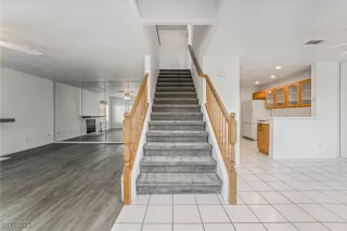 Photo #4: 2676096 Listing