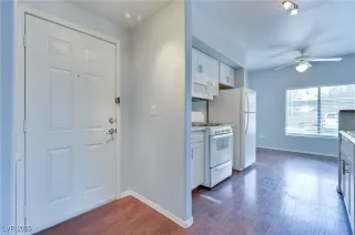 Photo #5: 2676120 Listing 