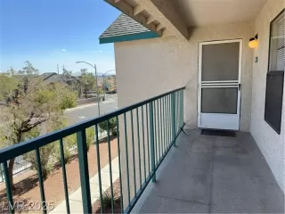 Photo #1: 2676146 Listing 