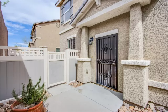 MLS: 2676179 Condo For Sale