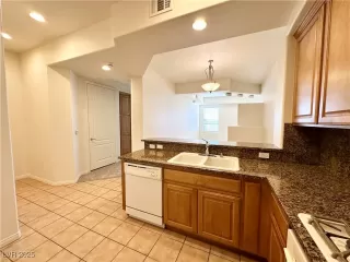Photo #5: 2676182 Listing 