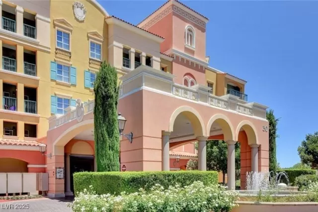 MLS: 2676190 Condo For Sale