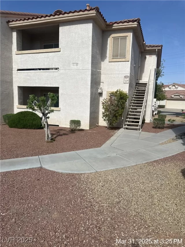 MLS: 2676223 Condo For Sale