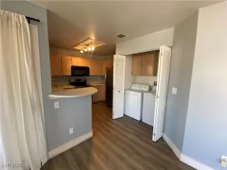 Photo #3: 2676233 Listing 