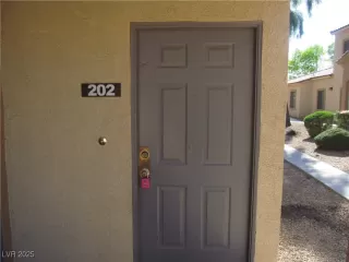 Photo #3: 2676244 Listing 