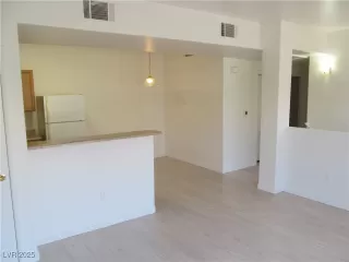 Photo #6: 2676244 Listing 