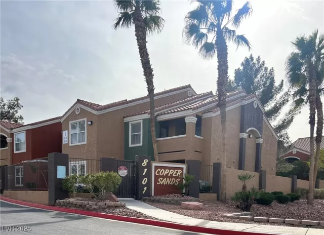 MLS: 2676257 Condo For Sale