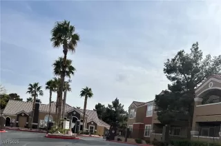 Photo #1: 2676257 Listing 