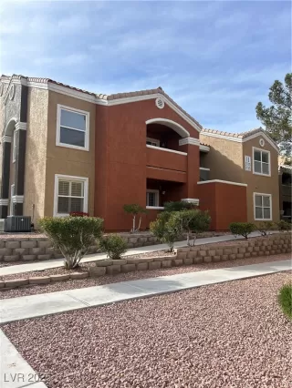 Photo #3: 2676257 Listing 