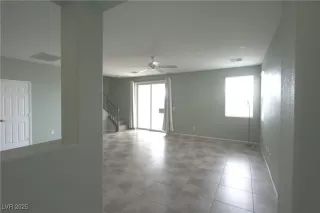 Photo #3: 2676362 Listing 