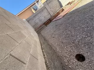 Photo #2: 2676371 Listing