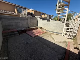 Photo #3: 2676371 Listing