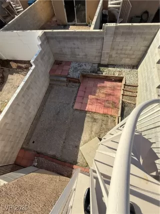 Photo #5: 2676371 Listing