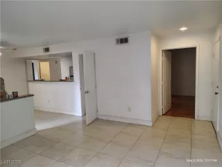 Photo #2: 2676392 Listing 