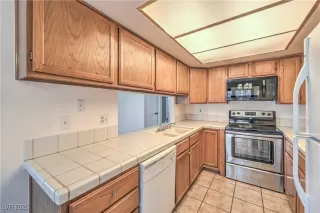 Photo #1: 2676393 Listing 