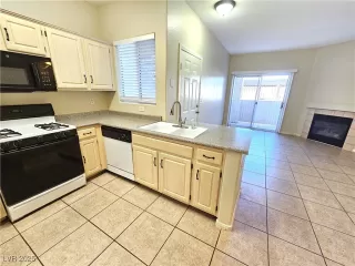 Photo #4: 2676394 Listing 