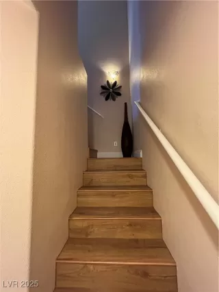 Photo #2: 2676444 Listing 