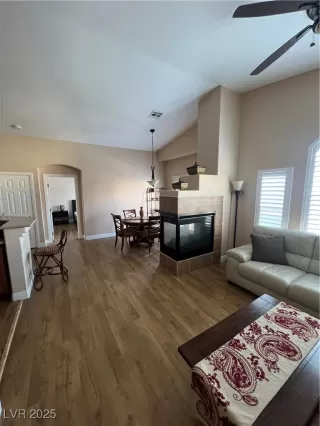 Photo #5: 2676444 Listing 