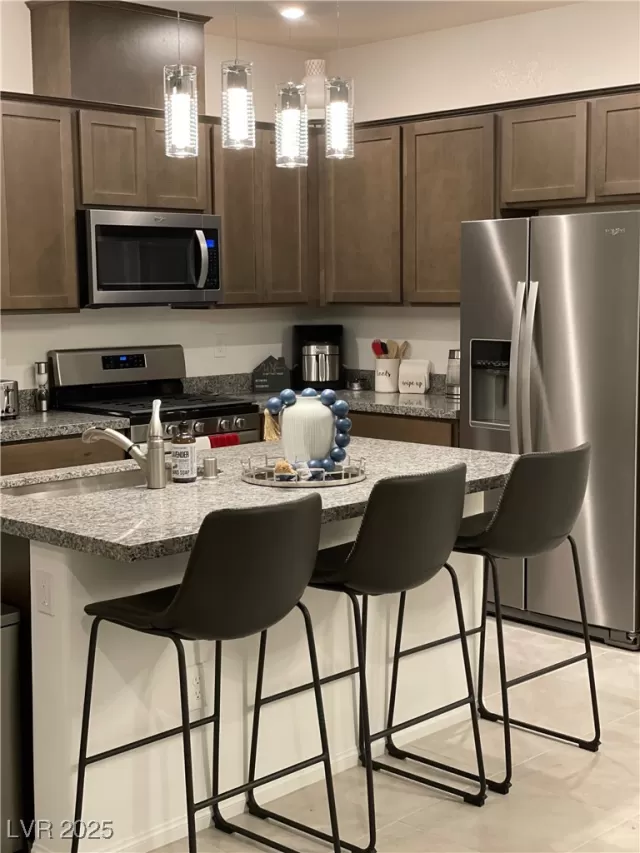 MLS: 2676451 Condo For Sale