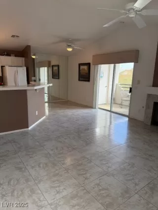 Photo #3: 2676473 Listing