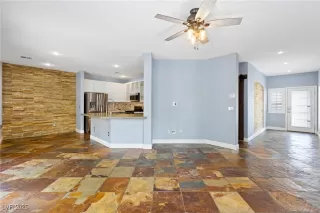 Photo #5: 2676500 Listing