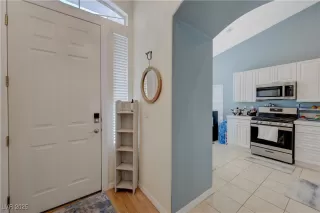 Photo #4: 2676504 Listing