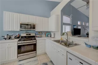 Photo #6: 2676504 Listing