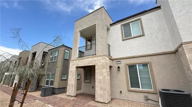 MLS: 2676507 Condo For Sale