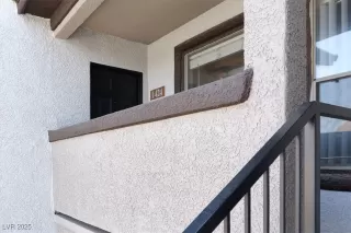 Photo #5: 2676527 Listing