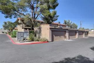 Photo #2: 2676551 Listing