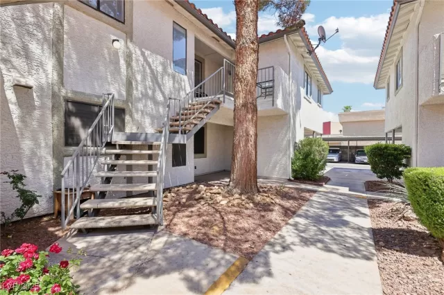 MLS: 2676558 Condo For Sale