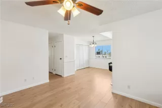 Photo #3: 2676558 Listing