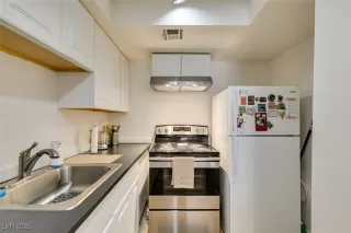 Photo #6: 2676575 Listing