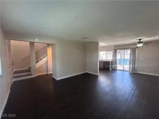 Photo #4: 2676578 Listing 