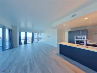 Photo #5: 2676590 Listing 