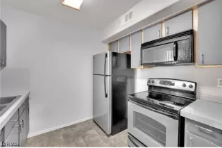 Photo #3: 2676617 Listing 