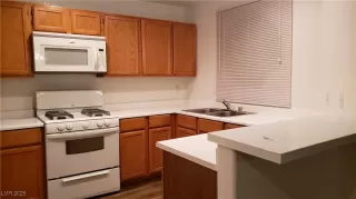 Photo #2: 2676659 Listing 