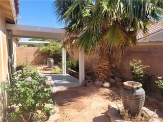 Photo #6: 2676685 Listing