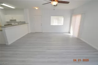 Photo #6: 2676708 Listing