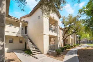 Photo #3: 2676773 Listing