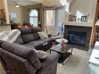 Photo #1: 2676817 Listing 